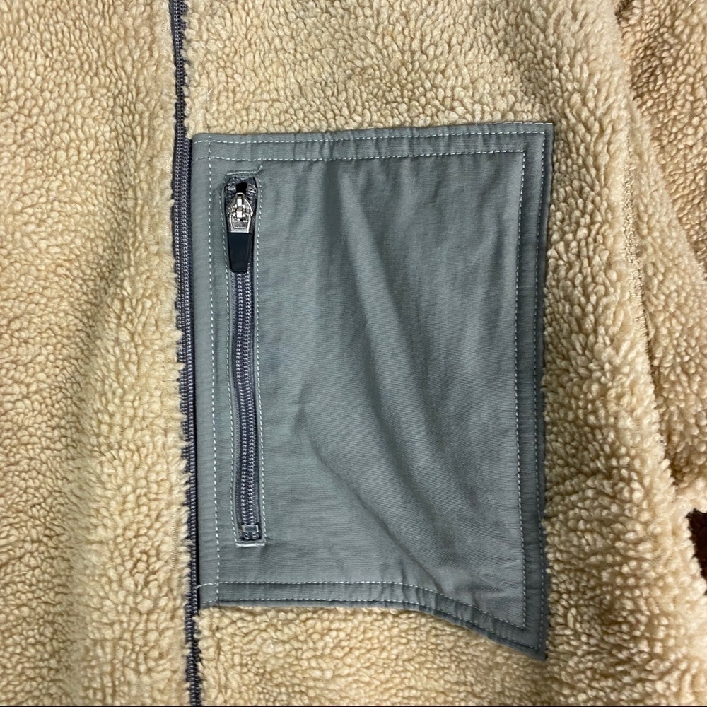 Old Navy Deep Pile Jacket Mens Size Medium - Picture 3 of 9